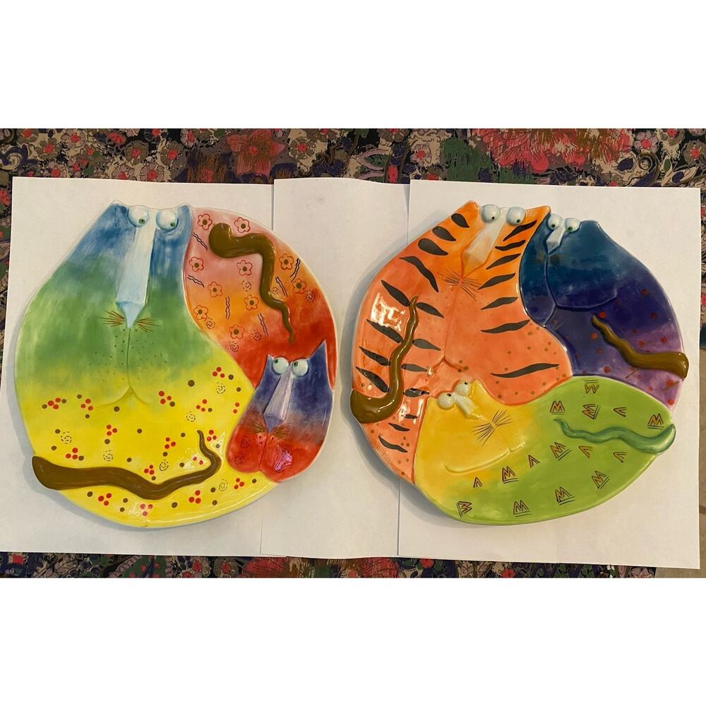 Joy Cats Studio Designworks Handpainted 9” Salad Plates Sculpted Design Set Of 2